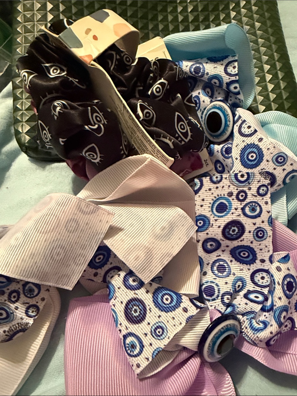 Blue & White Circle Pattern Hair Bows and Scrunchies Set with bag